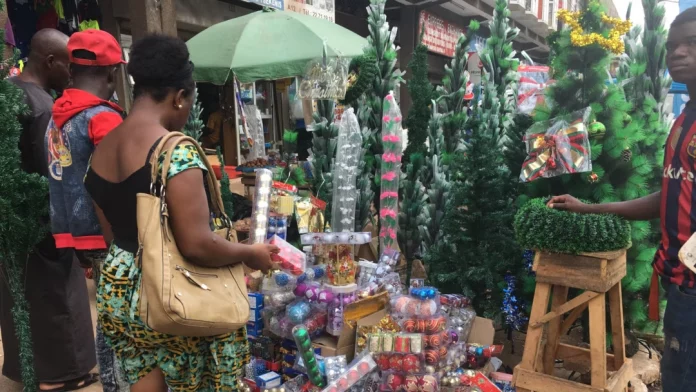 Fête de Noël : L’ambiance dans les ménages et les marchés Camerounais