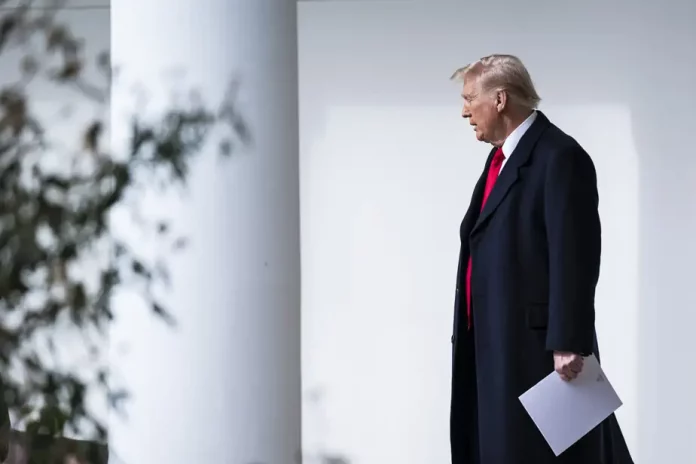 Un juge suspend la remise en cause du droit du sol ordonnée par Trump