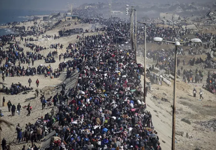 Une marée humaine regagne le nord de Gaza
