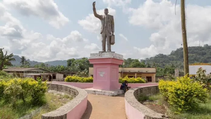Déplacements massifs et milices: quand la France « pacifiait » le Cameroun à marche forcée