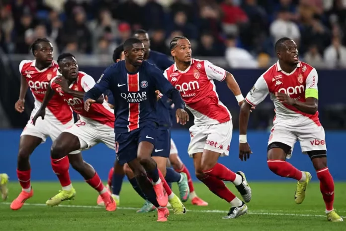 Foot: le PSG remporte le Trophée des champions sur un but tardif de Dembélé