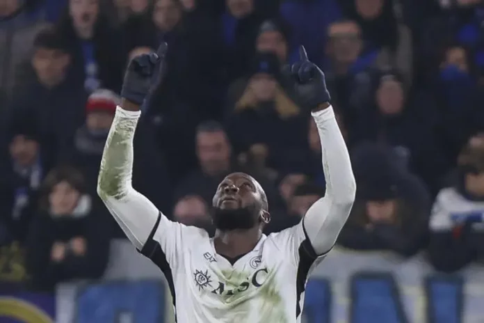 Italie: Naples prend le large, la Juventus assomme l’AC Milan