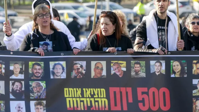 Accord Israël-Hamas sur la libération de six otages et le retour de quatre corps