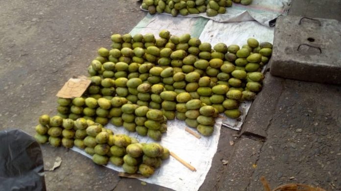 Marchés: Les mangues, fruits de la saison