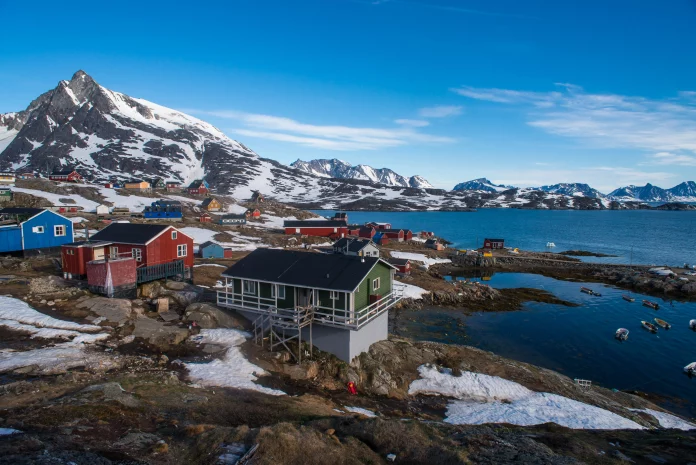 Appétit américain, fonte des glaces: cinq choses à savoir sur le Groenland