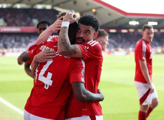 Angleterre: Manchester City soucieux, Liverpool encore chanceux