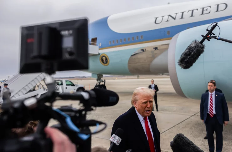 Trump et Poutine doivent s'entretenir