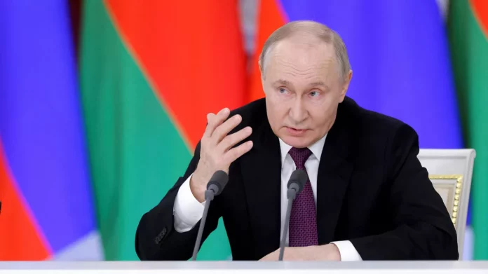 Ukraine : des « questions importantes » quant à une trêve, dit Poutine, Zelensky dénonce des « manipulations »