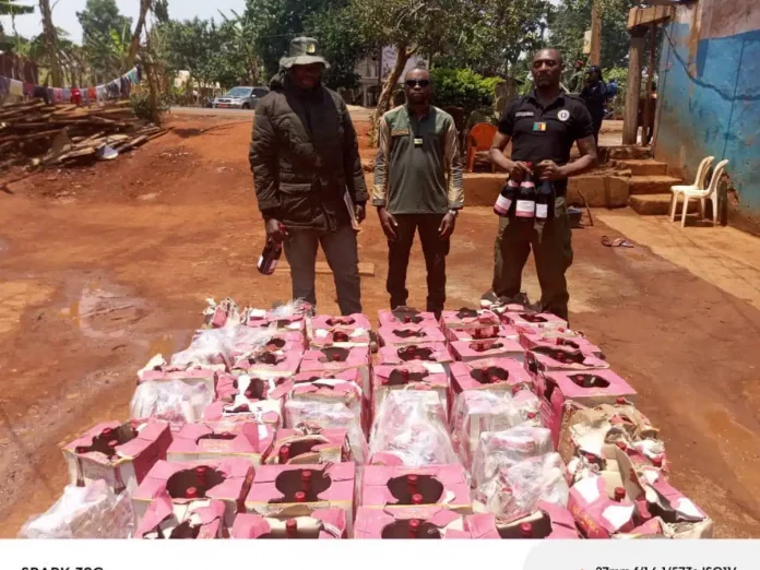Mbouda : Des cartons de vin de contrebande saisis