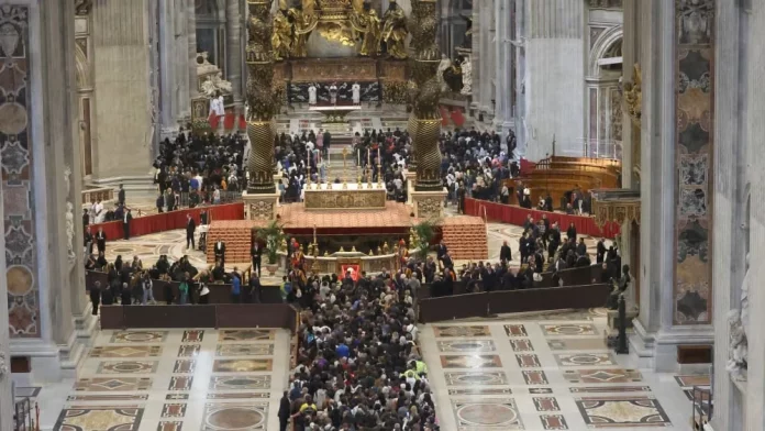 Des funérailles grandioses pour le « pape des pauvres »