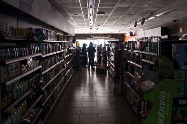 Privés de courant et d’informations, des millions de Portugais coupés du monde