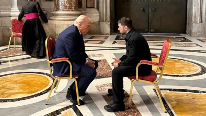 Zelensky rencontre Trump à Rome, Moscou revendique la reprise de toute la région de Koursk