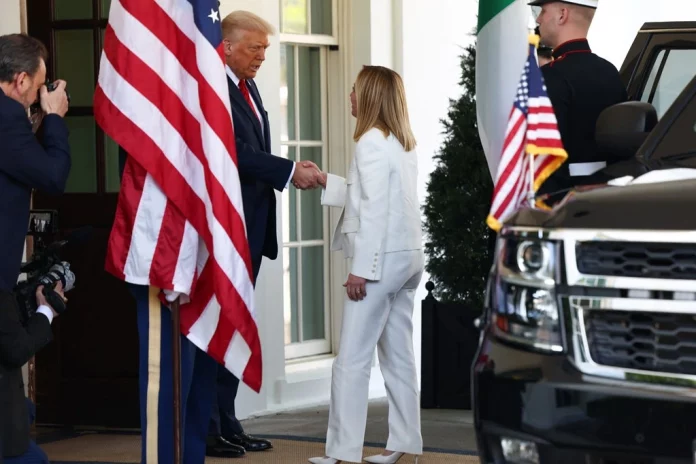 Trump sûr à « 100% » qu’un accord sur les droits de douane avec l’UE sera trouvé