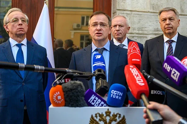 Pourparlers russo-ukrainiens en Turquie : Zelensky et les Etats-Unis sceptiques