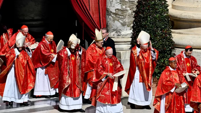 Dernière ligne droite avant le conclave au Vatican