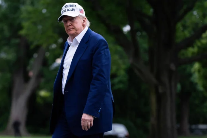 Trump estime que Poutine « est devenu complètement fou » après des attaques meurtrières en Ukraine