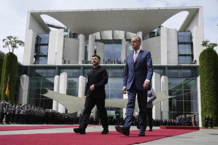 L’Allemagne va aider l’Ukraine à produire des missiles sans restriction de portée