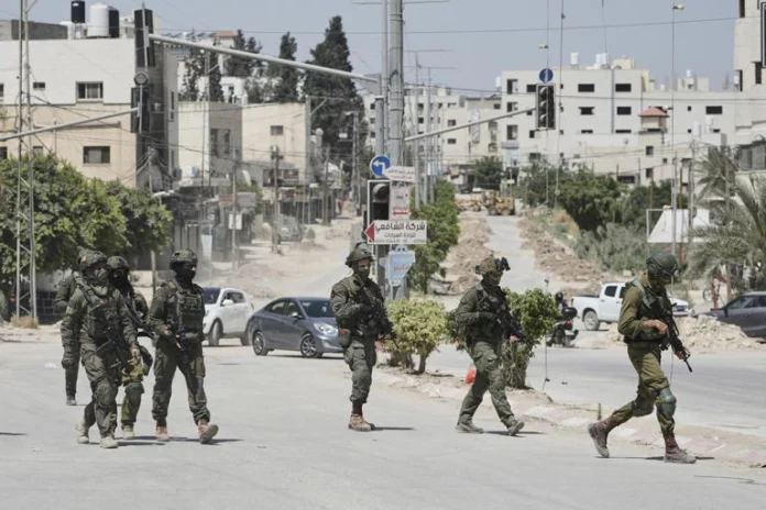 Netanyahu promet de ramener tous les otages, 52 morts à Gaza selon les secours