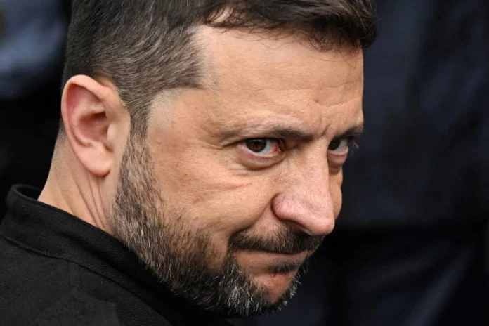 Ukraine: Zelensky accuse la Russie de « gagner du temps » dans les discussions