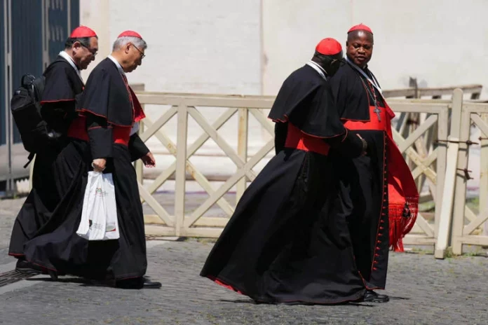 Les 133 cardinaux électeurs sont arrivés à Rome pour le conclave