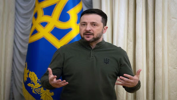 Ukraine: Zelensky réclame une trêve et invite Poutine à le rencontrer jeudi à Istanbul