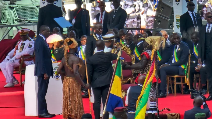 Brice Clotaire Oligui Nguema, un ex-général prend les commandes au Gabon