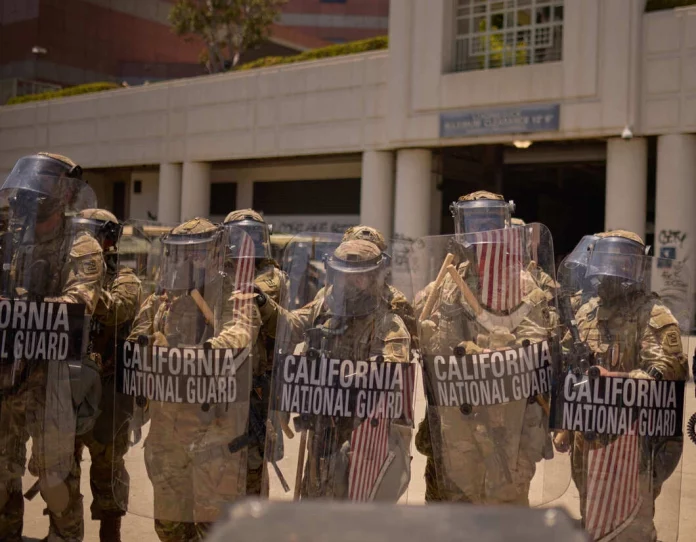 Le président américain peut-il confier le maintien de l’ordre aux forces armées ?