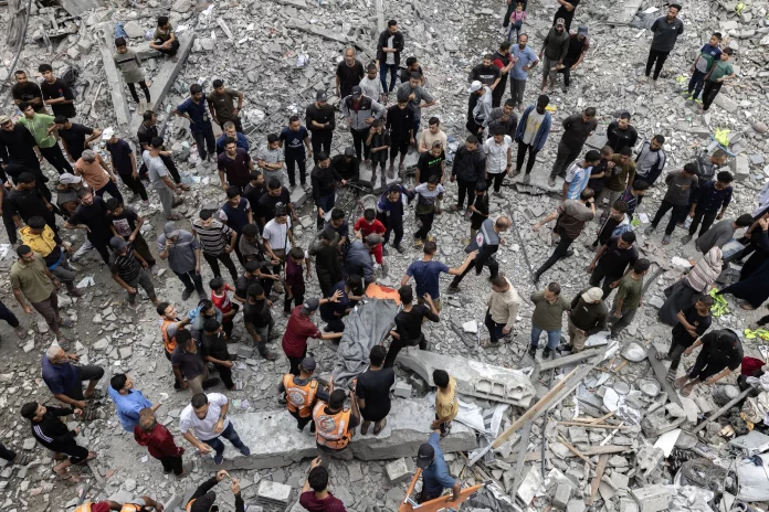 Gaza: des tirs font 31 morts près d’un centre d’aide, selon les secours, Israël nie tout incident