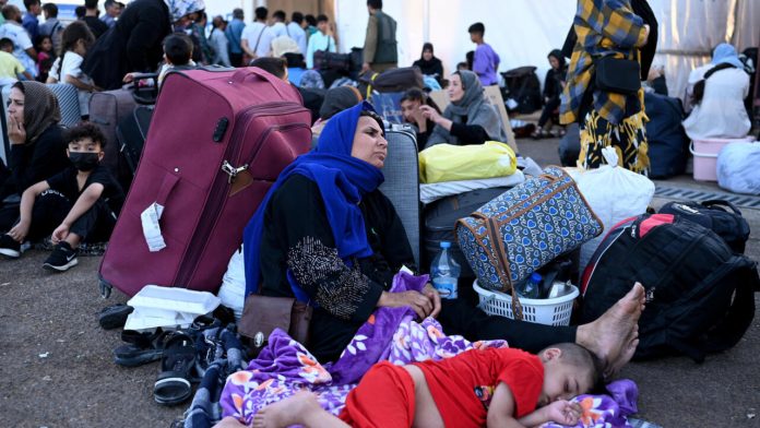 Les Afghans chassés d’Iran, de retour avec « rien du tout »