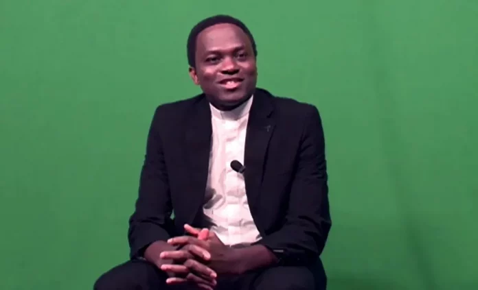 Présidentielle 2025 : Un prêtre prend position