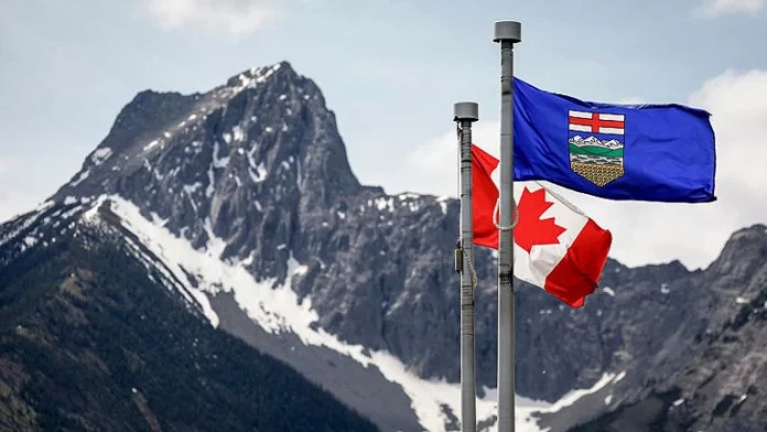 Les dirigeants du G7, dont Trump, se réunissent au Canada en plein conflit entre Iran et Israël