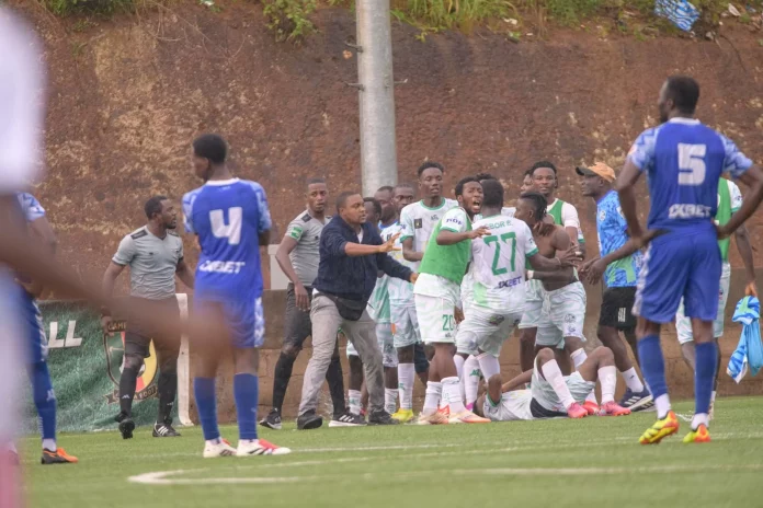Violence sur le terrain : Le Synafoc condamne le coup d’un arbitre