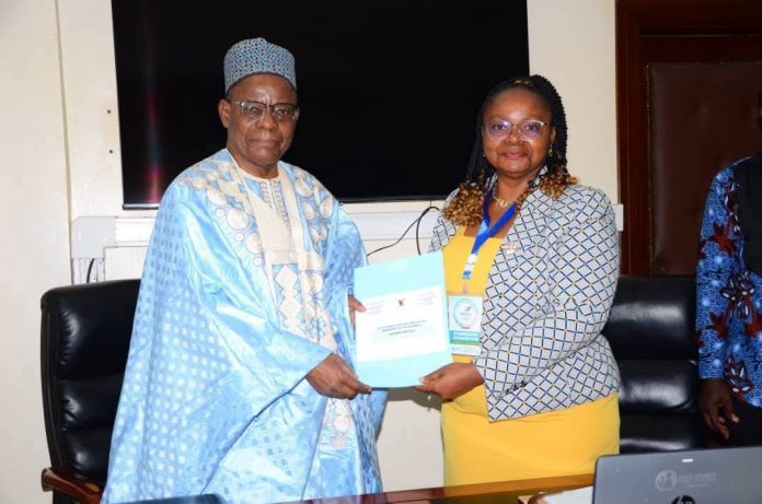 Présidentielle 2025: Maurice Kamto a déposé sa candidature