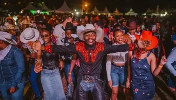 Honkytonk Kenya : le foyer africain de la musique country