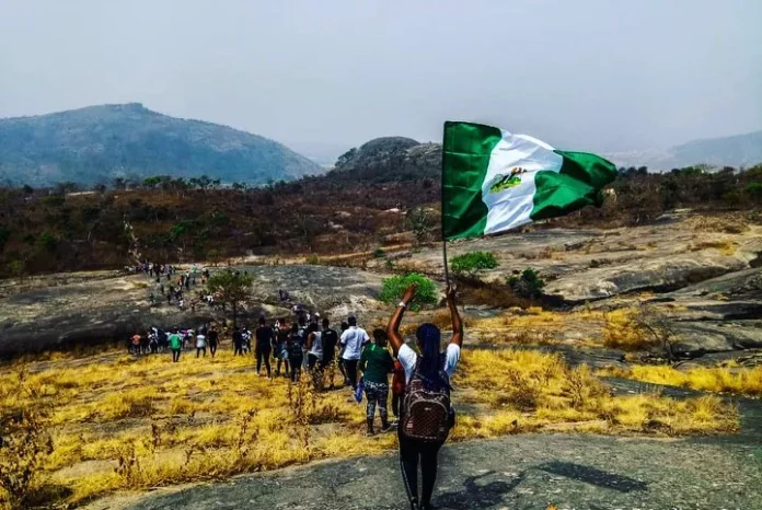 Dans la capitale nigériane, les randonneurs défient l’insécurité