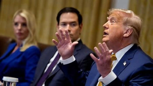 Trump accuse Poutine de dire « beaucoup de conneries » sur l’Ukraine, possibles nouvelles sanctions américaines