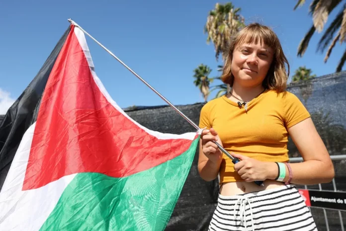Greta Thunberg en tête d’une flottille de bateaux qui veulent atteindre Gaza