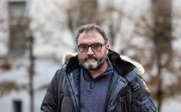 Procès hors norme en France: un médecin accusé de 30 empoisonnements de patients