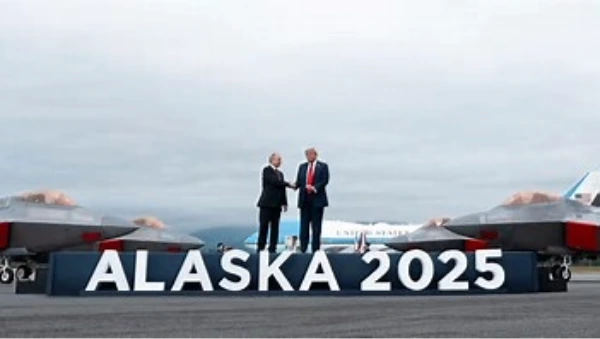 Ukraine: le flou du sommet en Alaska offre un espace aux Européens