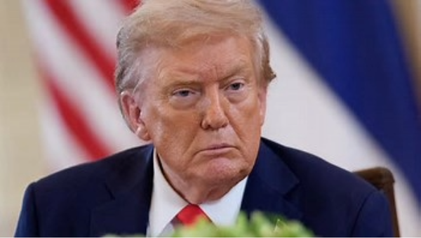 Trump obtient une victoire judiciaire en échappant à une très lourde amende