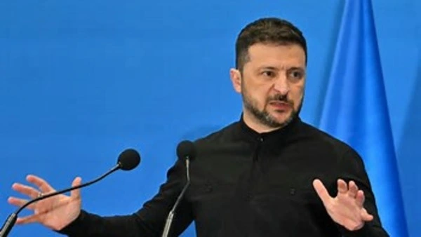 Zelensky appelle le monde à agir pour un « changement de régime » en Russie