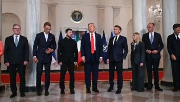 Trump, Zelensky et les Européens affichent leur volonté de travailler ensemble à la paix en Ukraine