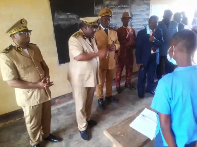 Rentrée scolaire : Ivaha Diboua en tournée dans les écoles