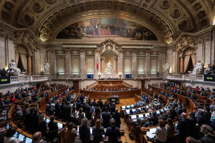 Le Parlement portugais durcit sa loi sur l’immigration