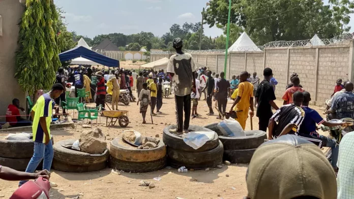 Cameroun: Paul Biya de nouveau réélu, son principal adversaire dénonce une « mascarade »