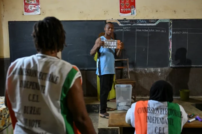 Présidentielle ivoirienne: les premiers résultats tombent, scores écrasants pour Ouattara