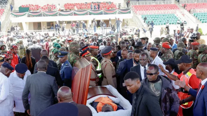 Kenya : bousculade aux funérailles de l’opposant Odinga, 2 morts, des dizaines de blessés