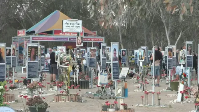 Emotion et recueillement à Tel-Aviv pour le deuxième anniversaire du 7-Octobre