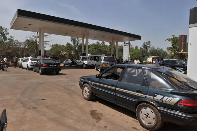 Le Mali sous étau jihadiste : deux mois de blocus, de pénuries et de silence