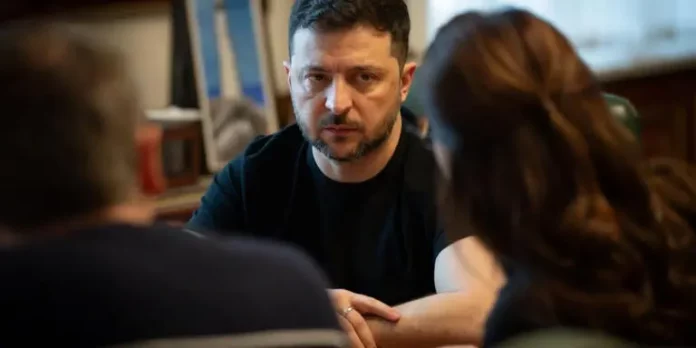 Ukraine: Zelensky réclame des défenses antiaériennes